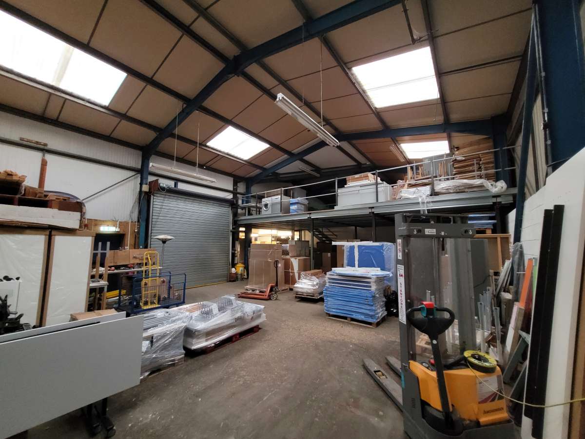 Industrial Unit in Kimbolton - photo 2