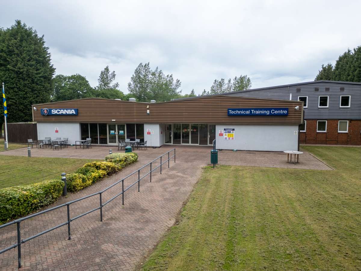 Industrial Unit in Copt Oak - photo 4