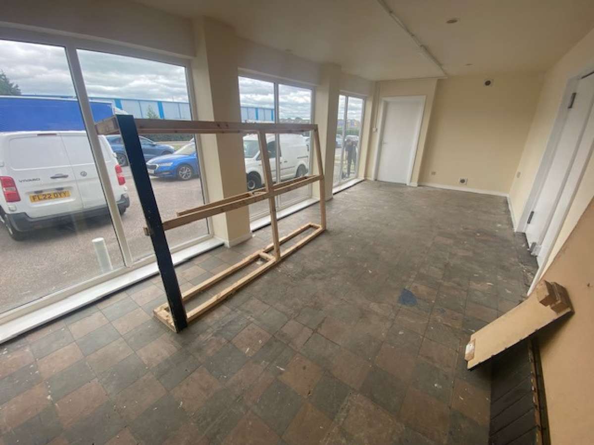 Industrial Unit in Huntingdon - photo 3