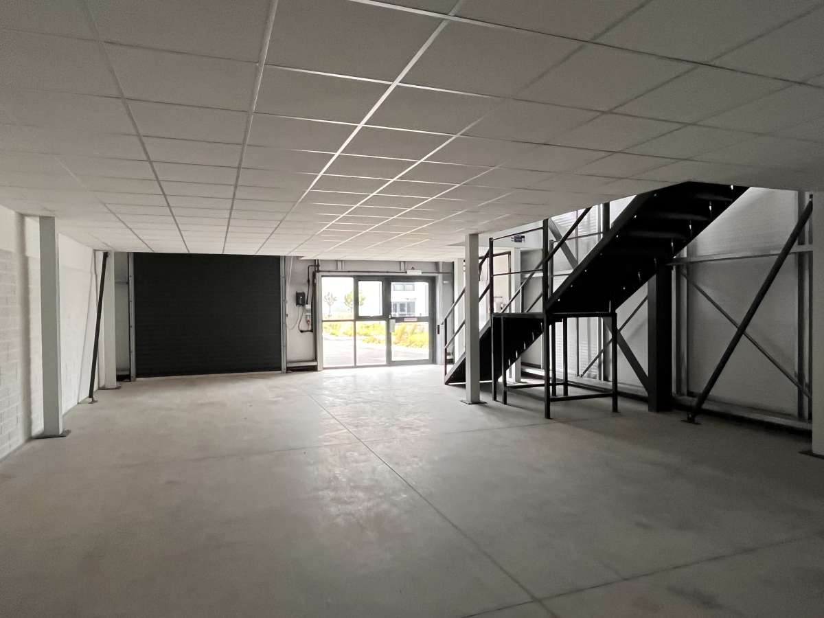 Industrial Unit in Clyst Honiton - photo 2