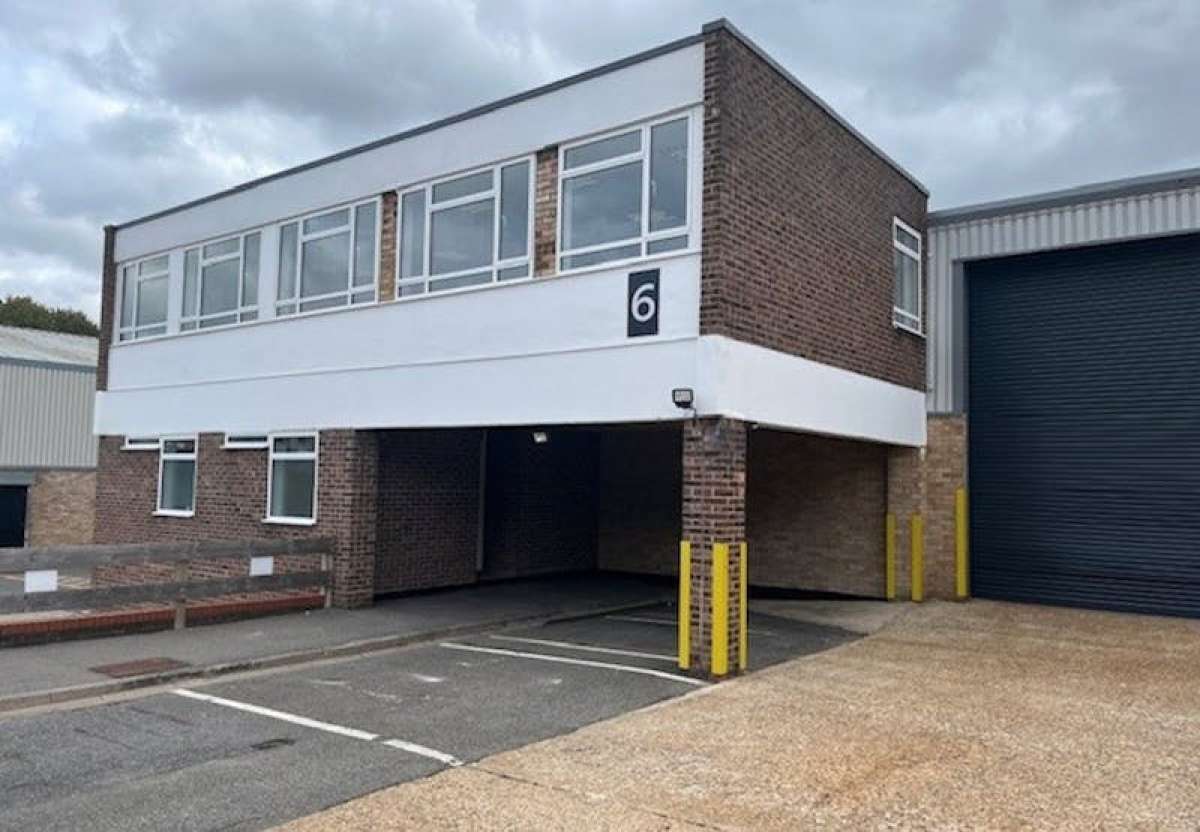 Industrial Unit in Reading - photo 3