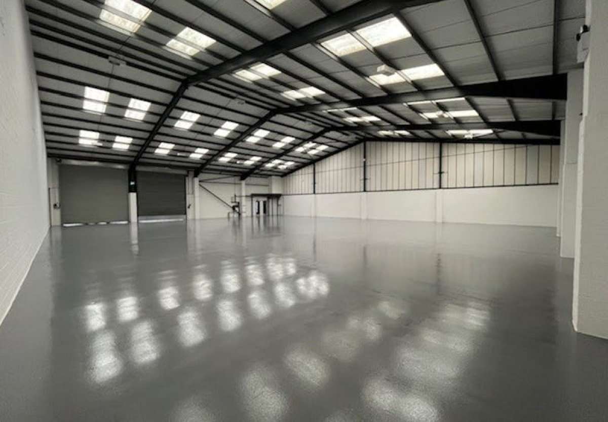 Industrial Unit in Reading - photo 4