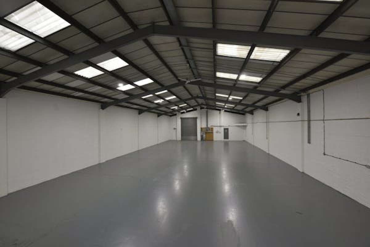 Industrial Unit in Liverpool - photo 4
