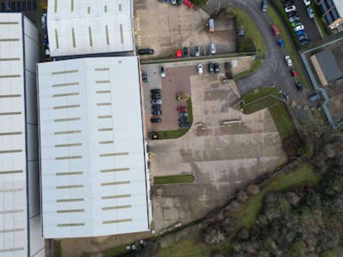 Industrial Unit in Wellingborough - photo 3