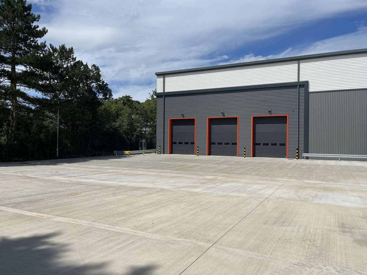 Industrial Unit in Hook - photo 4