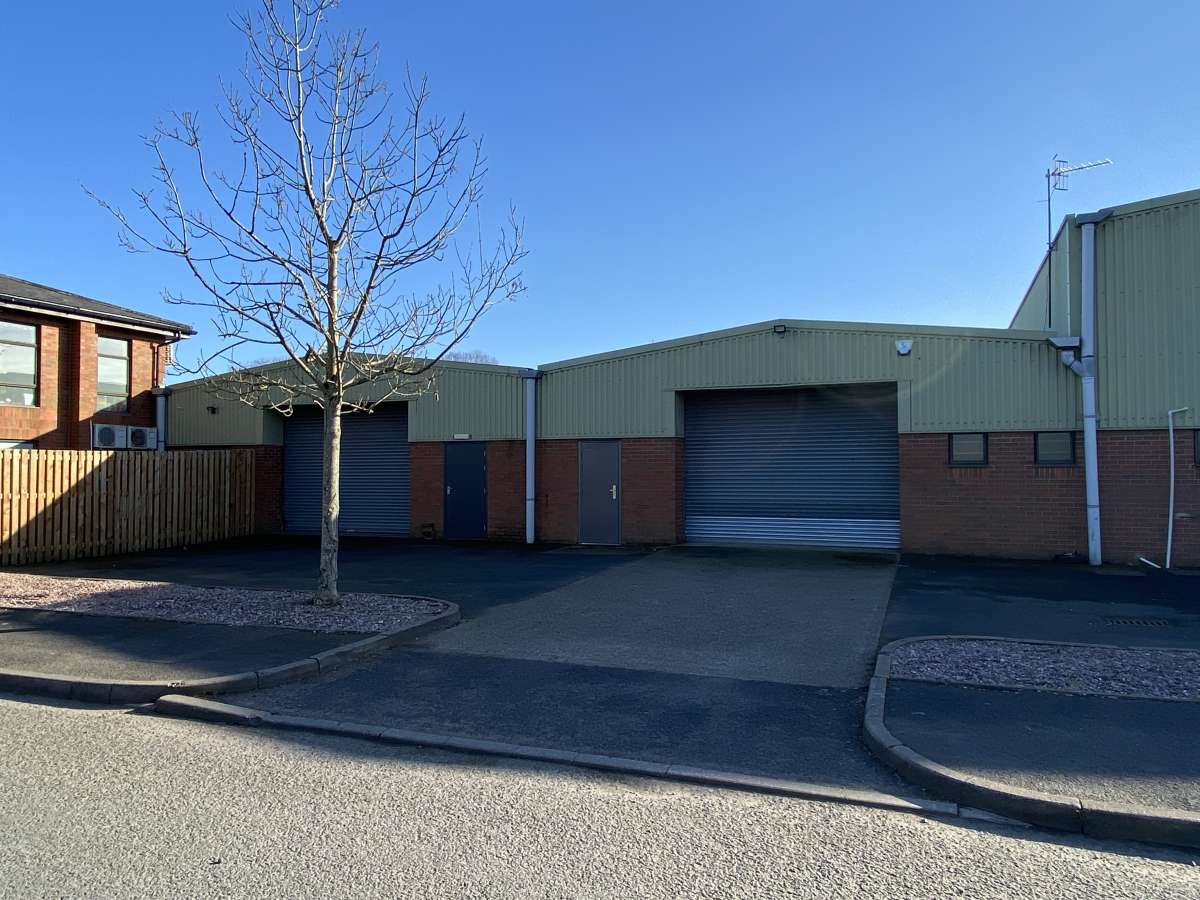 Industrial Unit in Wolverhampton - photo 2