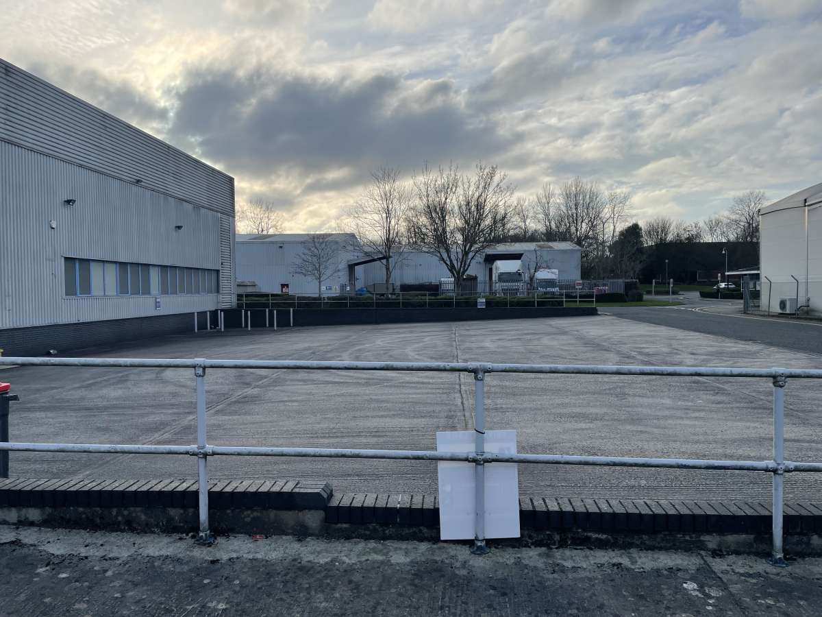 Industrial Unit in White Horse Business Park - photo 2