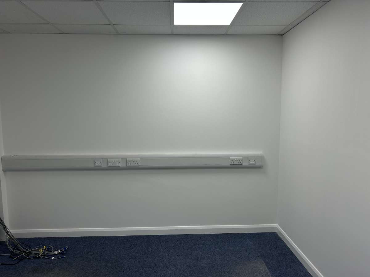 Industrial Unit in South Brent - photo 3