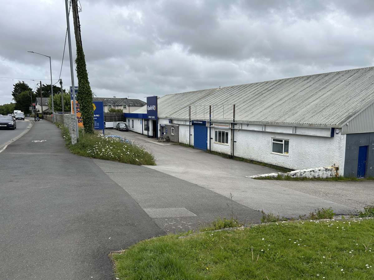 Industrial Unit in Truro - photo 2