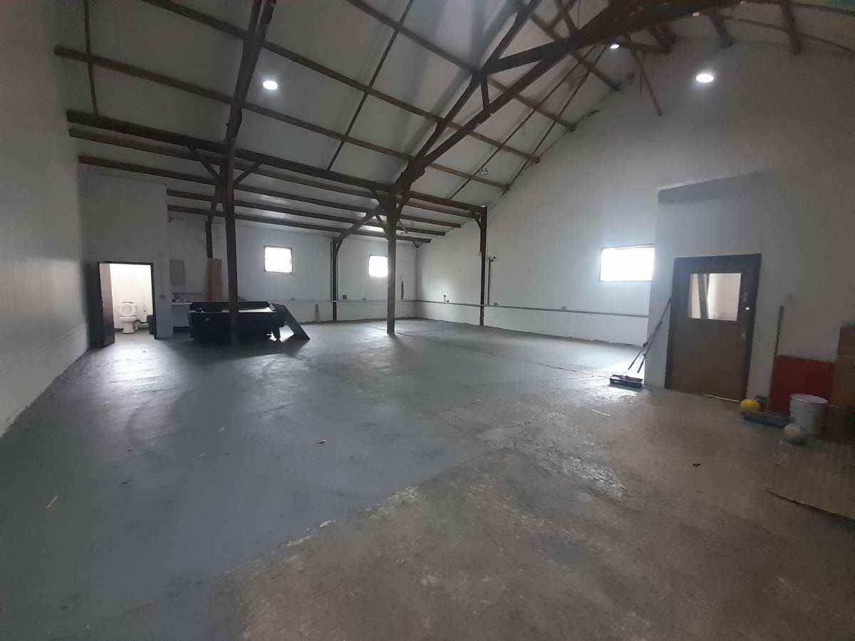 Industrial Unit in Haslingfield - photo 2