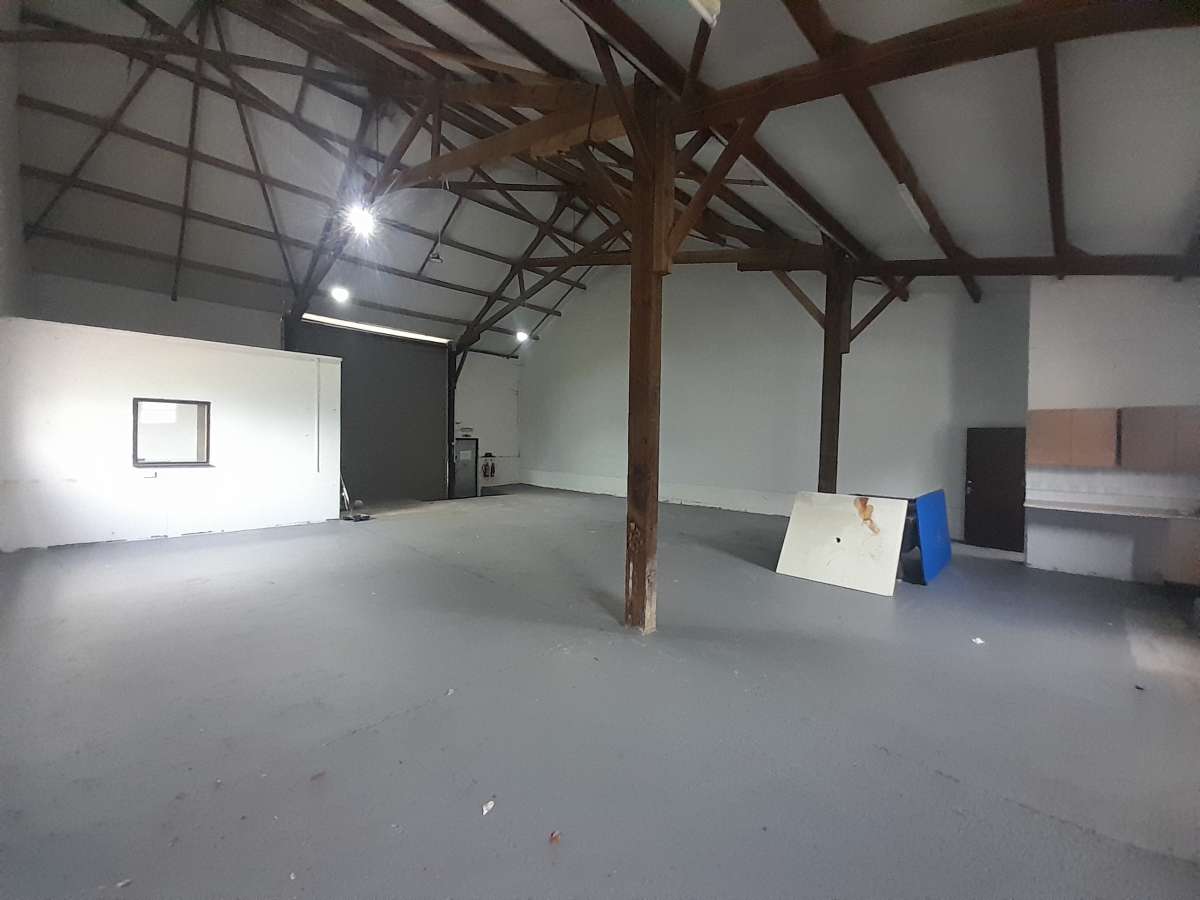 Industrial Unit in Haslingfield - photo 4