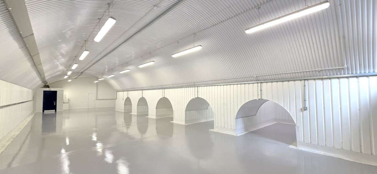 Industrial Unit in London - photo 4