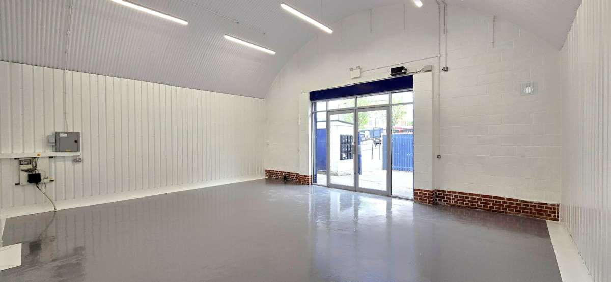 Industrial Unit in London