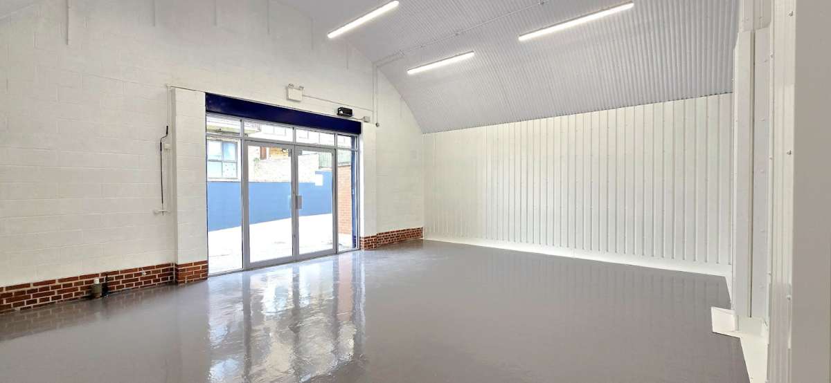 Industrial Unit in London