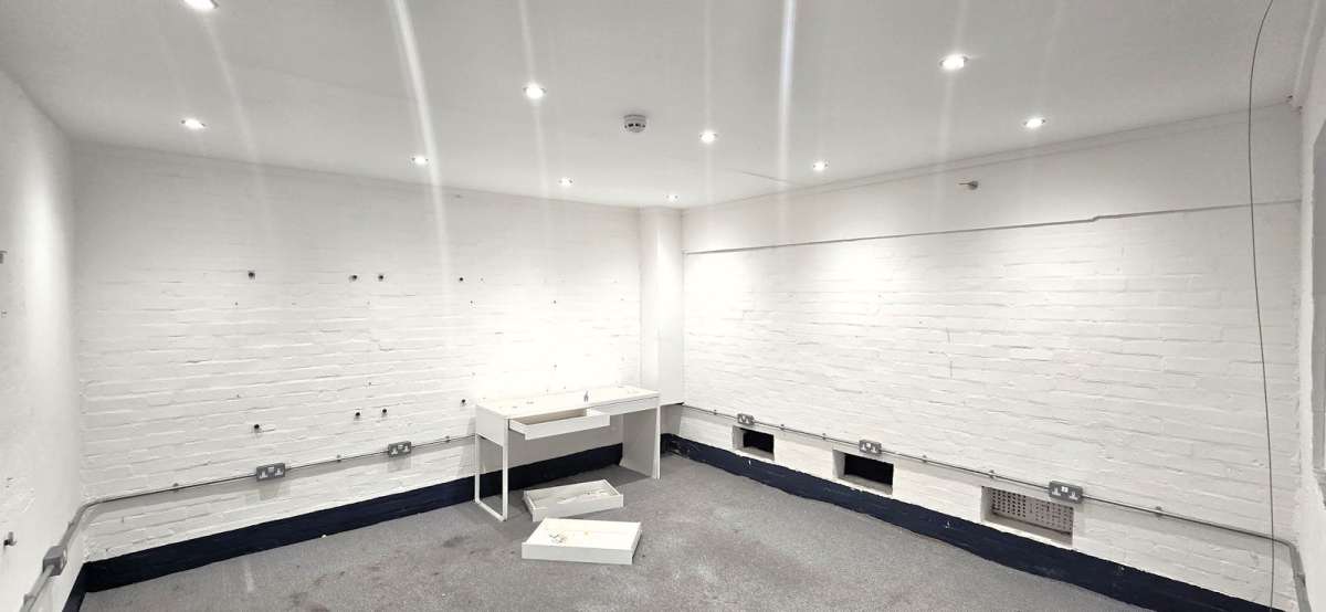 Industrial Unit in London