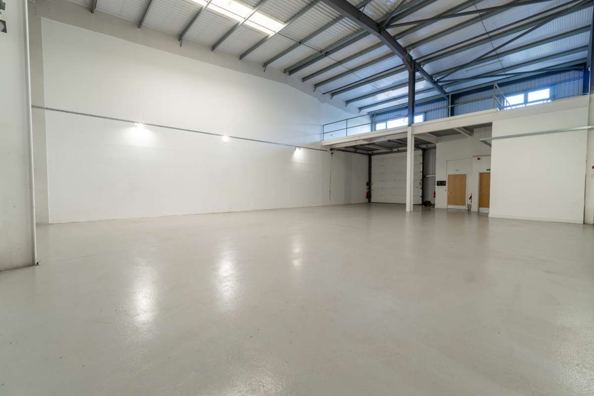 Industrial Unit in Sutton - photo 2