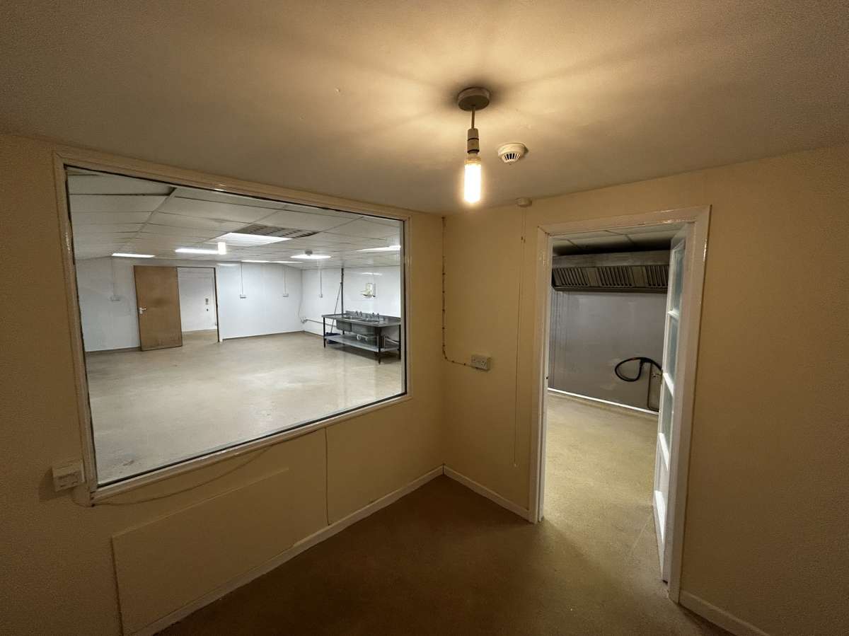 Industrial Unit in Feniton - photo 3