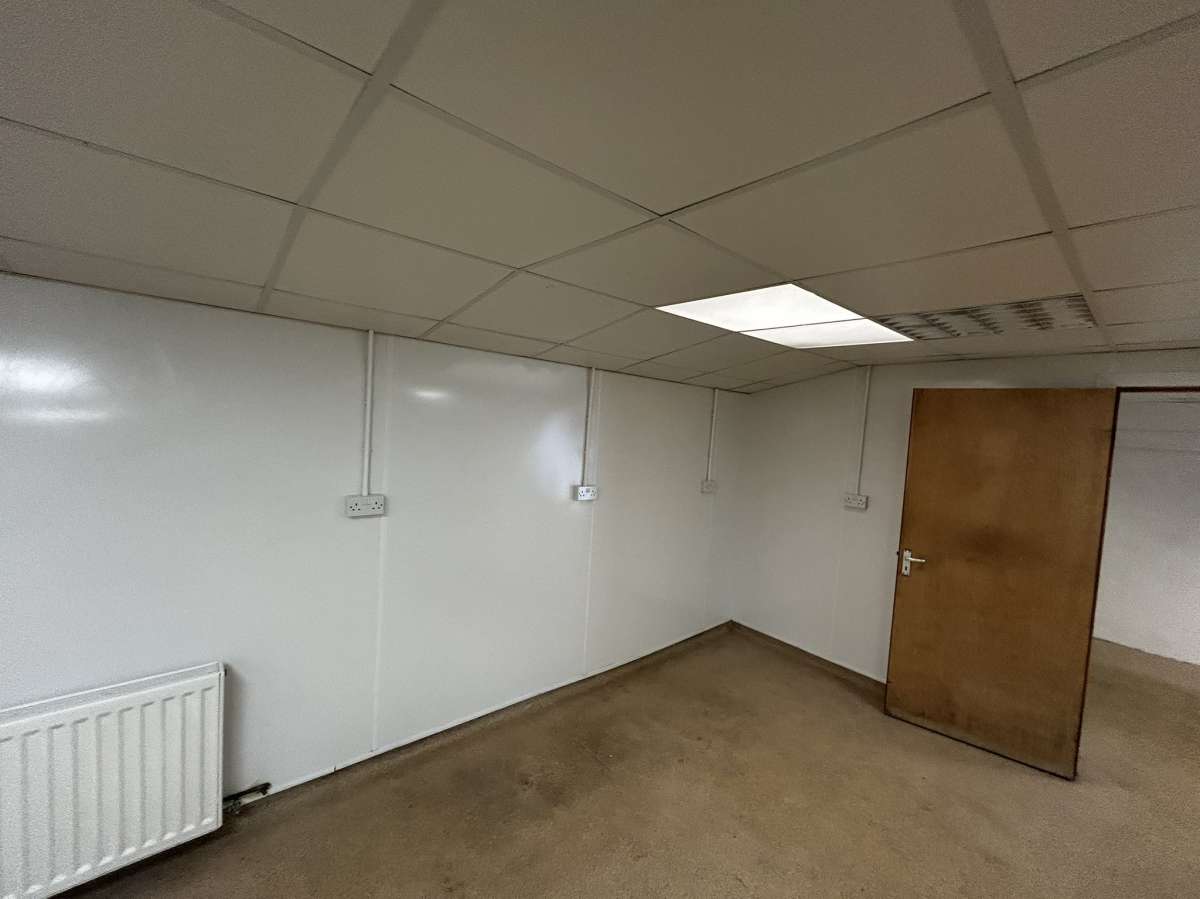 Industrial Unit in Feniton - photo 4