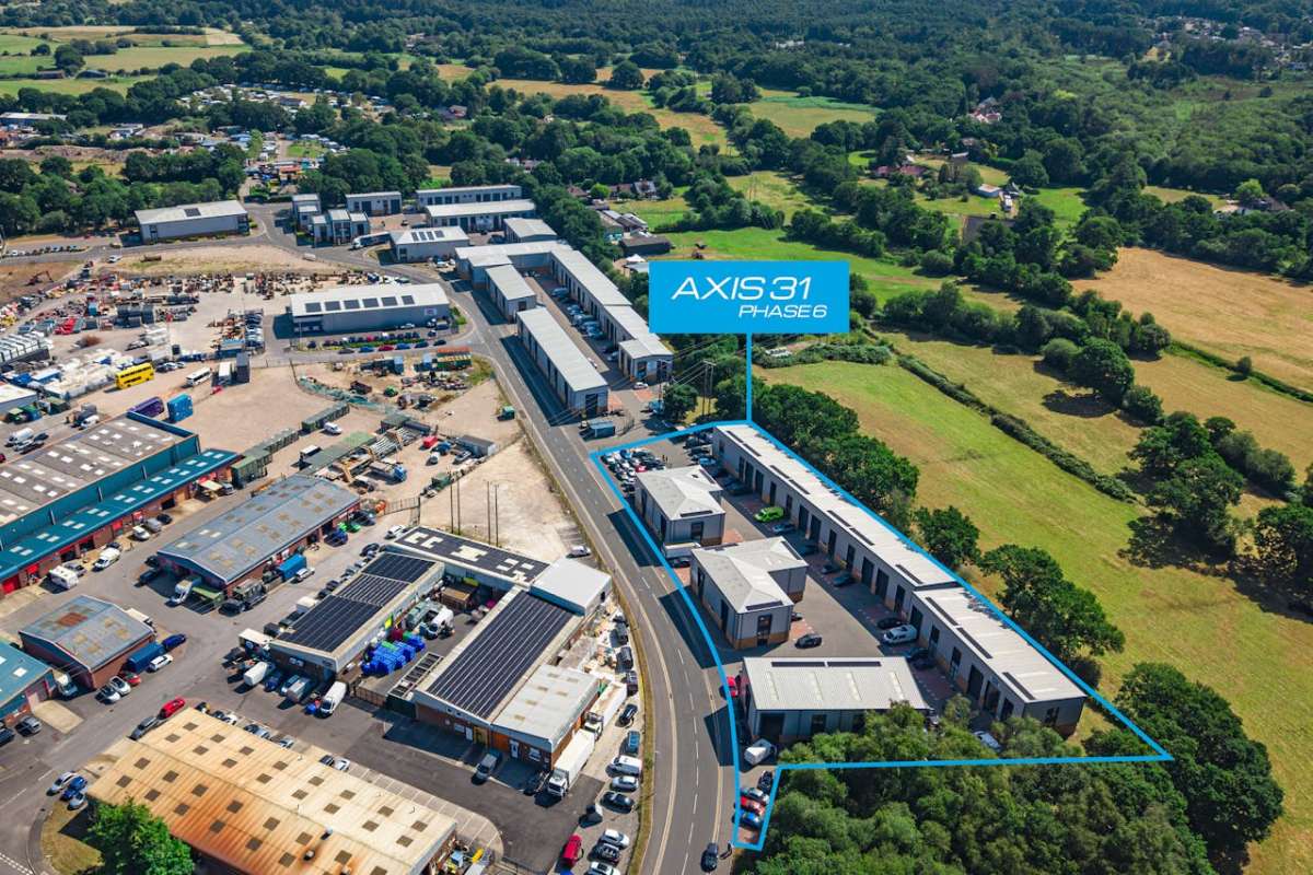 Industrial Unit in Wimborne - photo 2