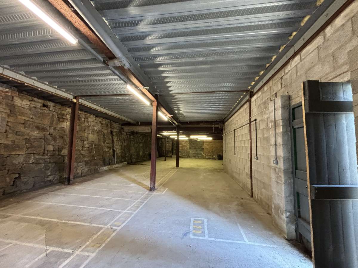 Industrial Unit in Delph - photo 2