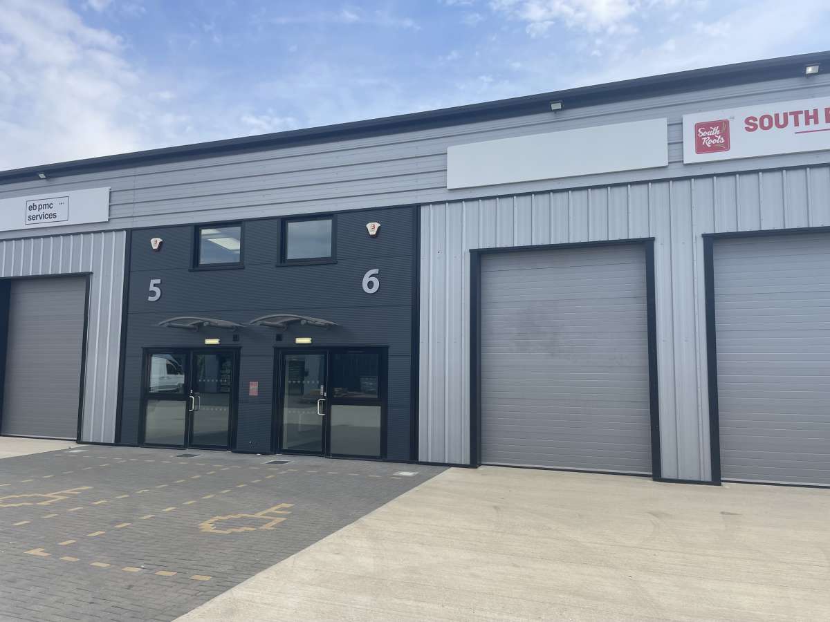 Industrial in Yaxley