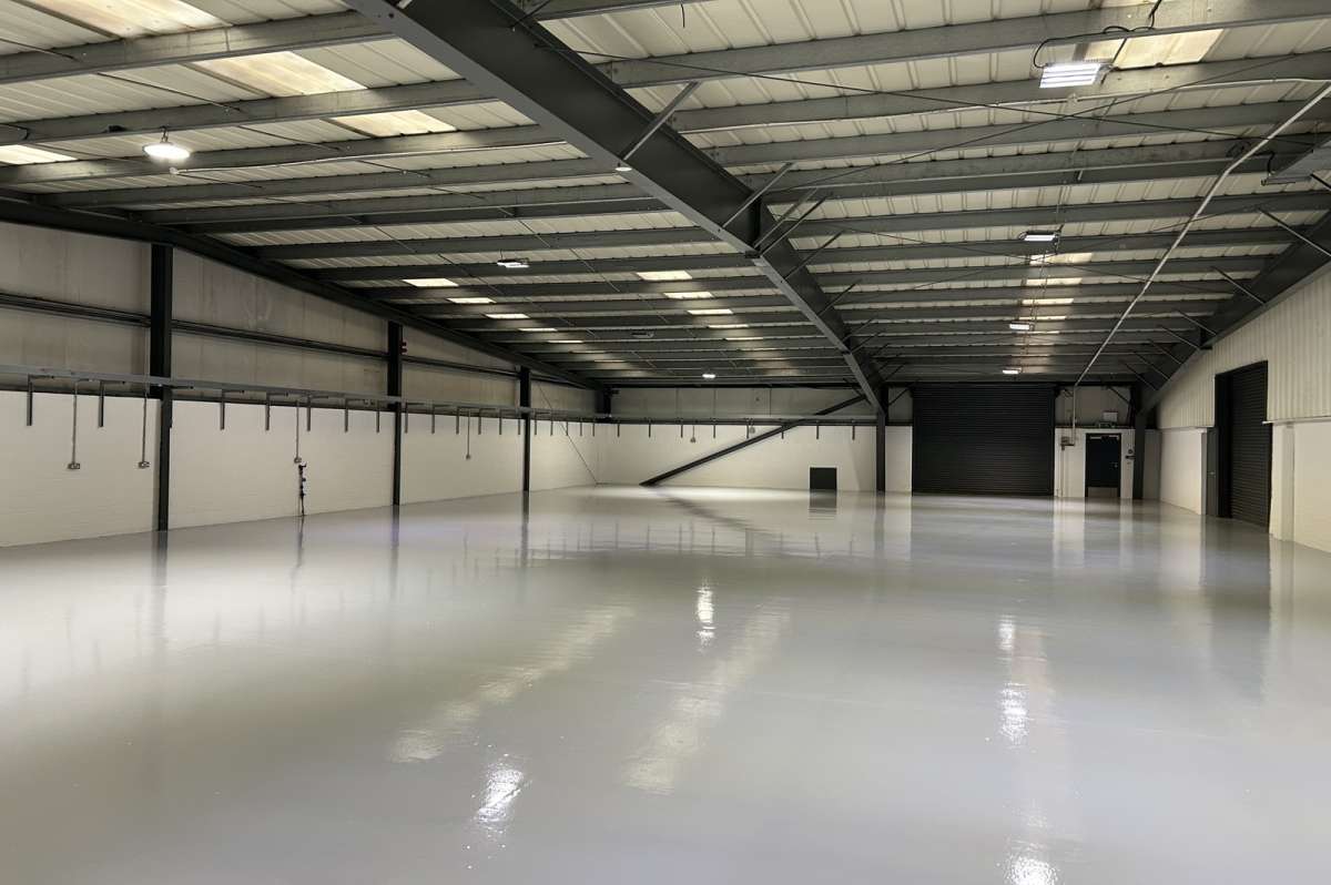 Industrial Unit in Lissue Industrial Estate - photo 3
