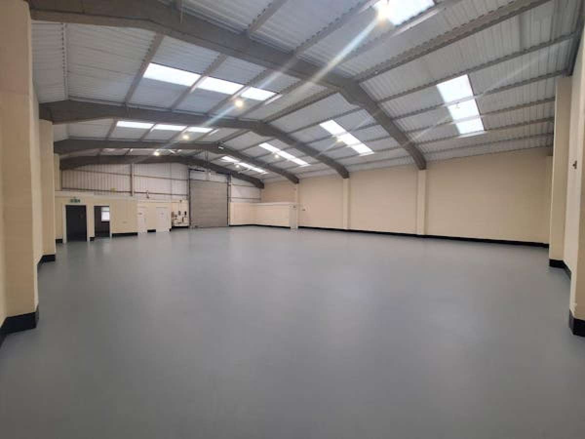 Industrial Unit in Winsford - photo 3