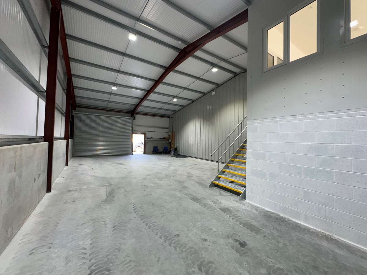 Industrial Unit in Exeter - photo 4