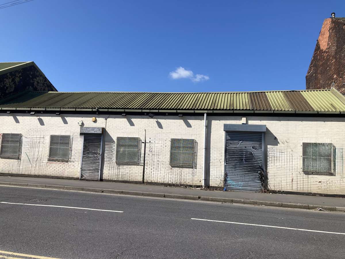 Industrial Unit in Sheffield - photo 2