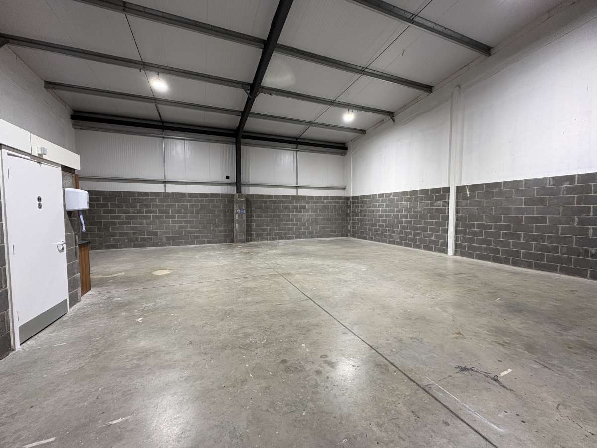 Industrial Unit in Lincoln - photo 4