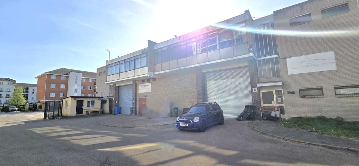 Industrial Unit in Abbey Wood, London - photo 2