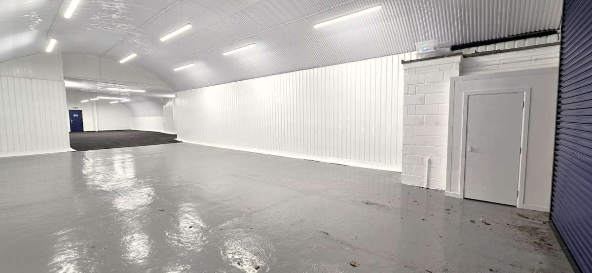 Industrial Unit in Shadwell, London - photo 3