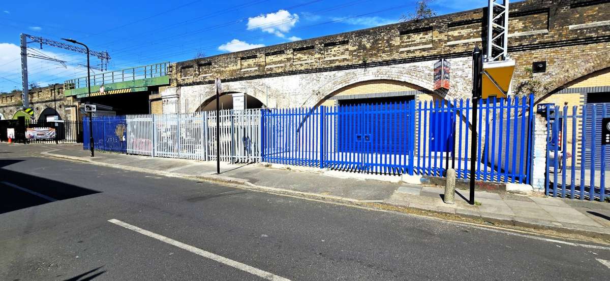 Industrial Unit in Forest Gate, London - photo 3