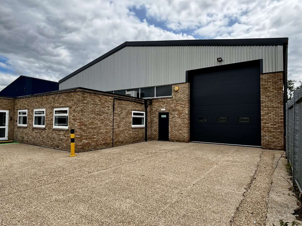 Industrial Unit in Biggleswade - photo 4