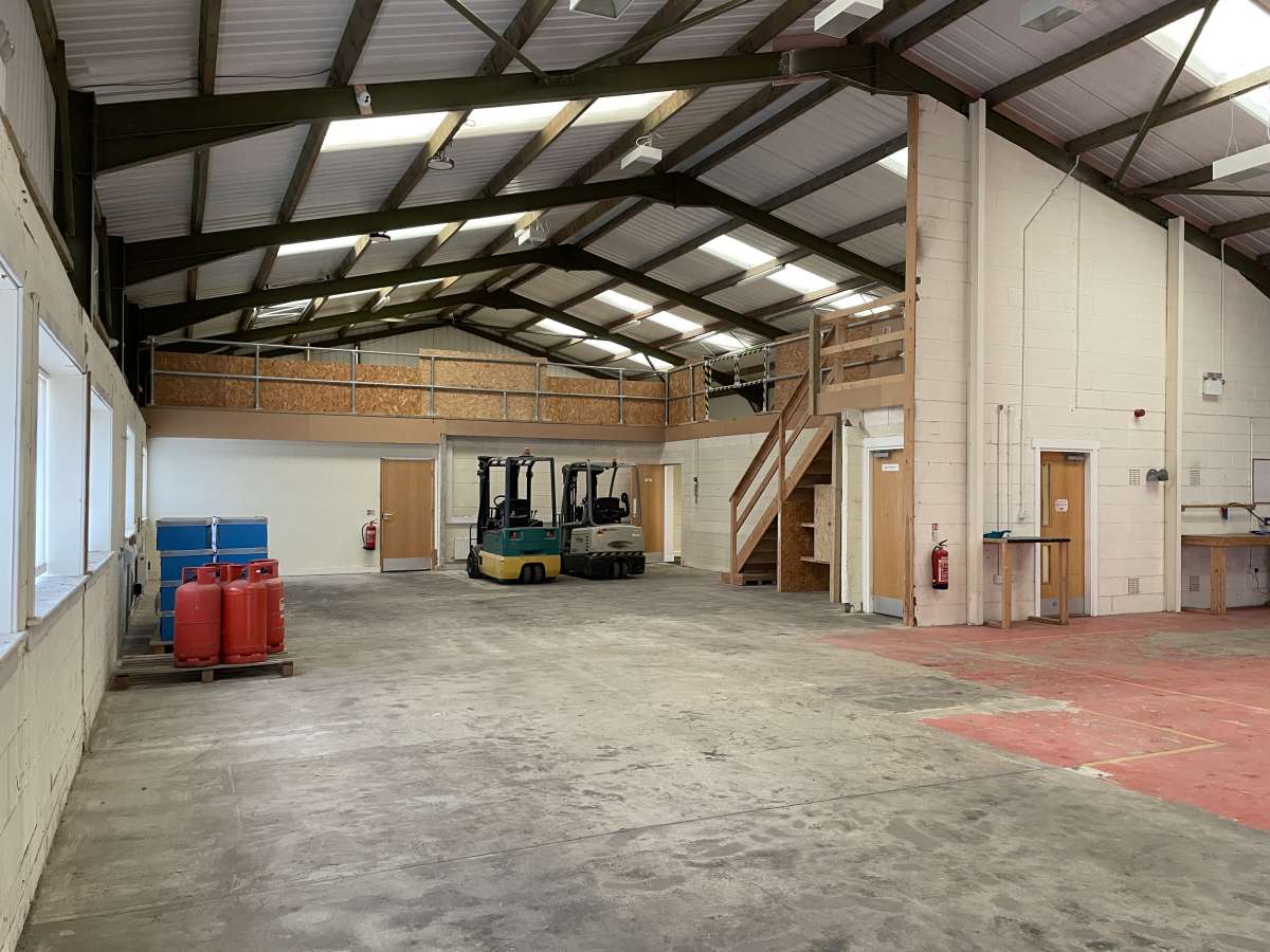 Industrial Unit in Harrogate - photo 4