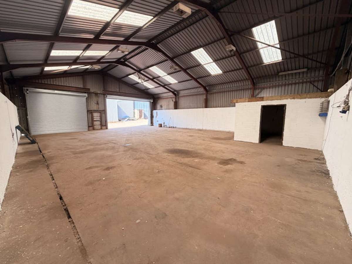 Industrial Unit in Bordon - photo 2