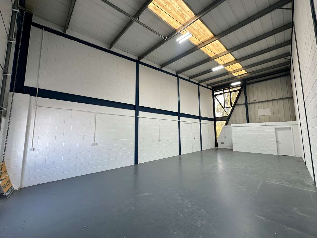 Industrial Unit in Exeter - photo 3