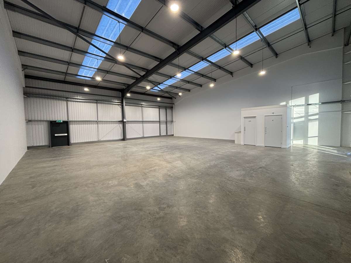 Industrial Unit in Kibworth - photo 2