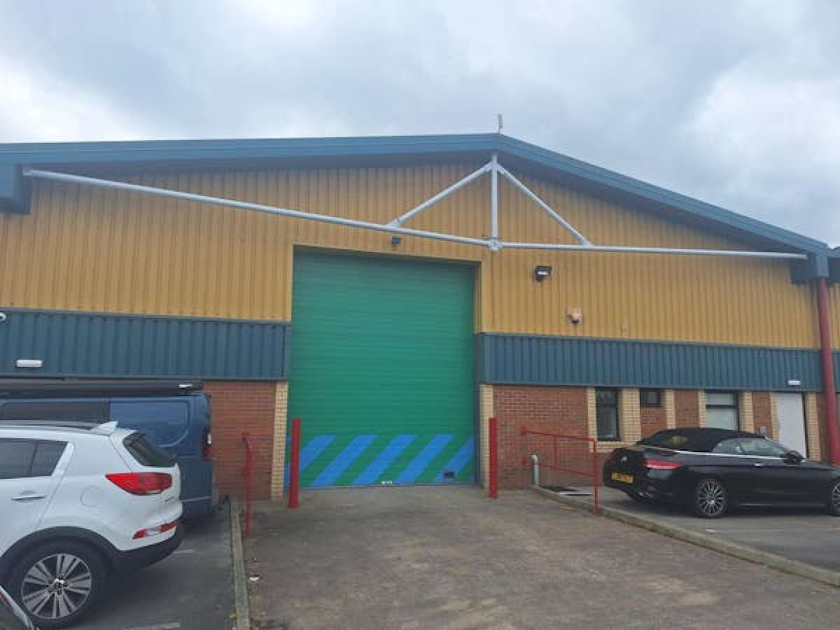 Industrial Unit in Winsford - photo 2