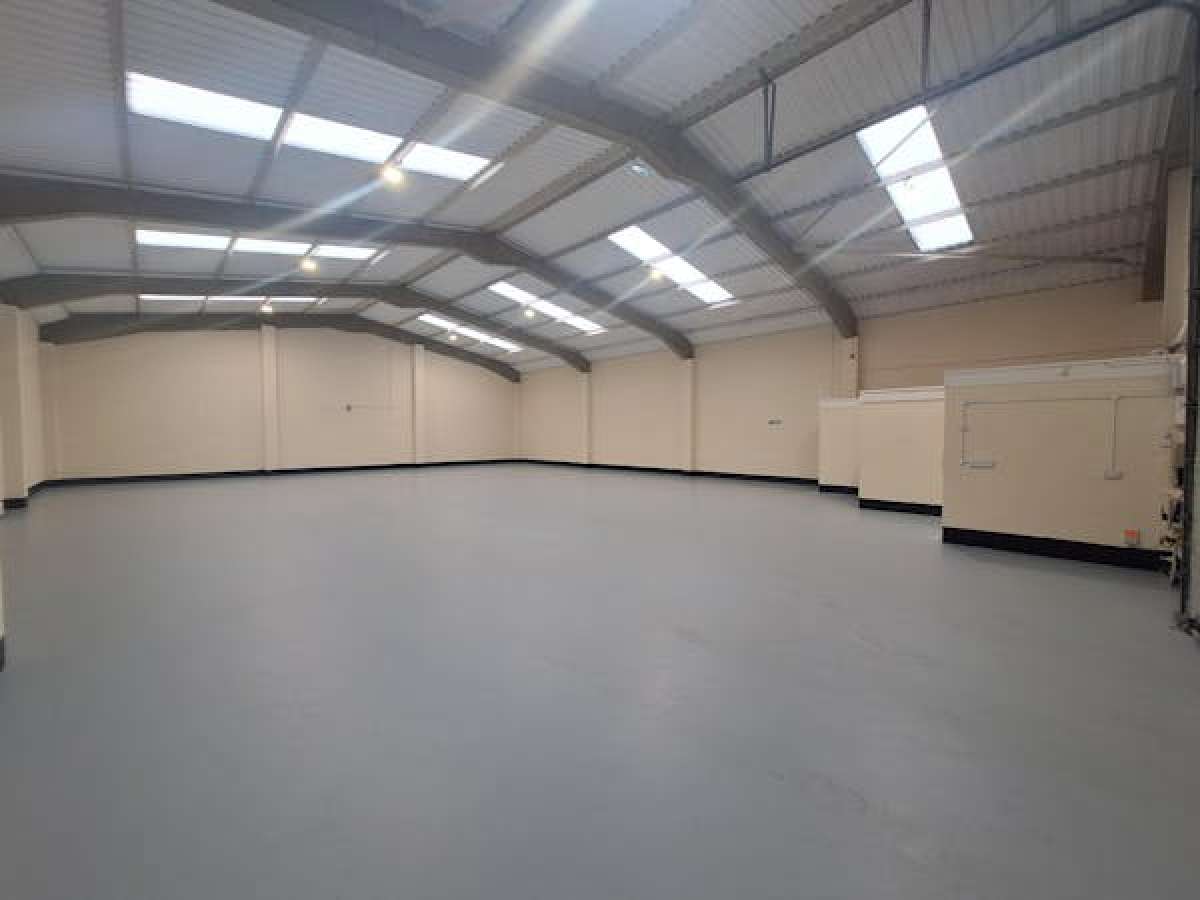Industrial Unit in Winsford - photo 3
