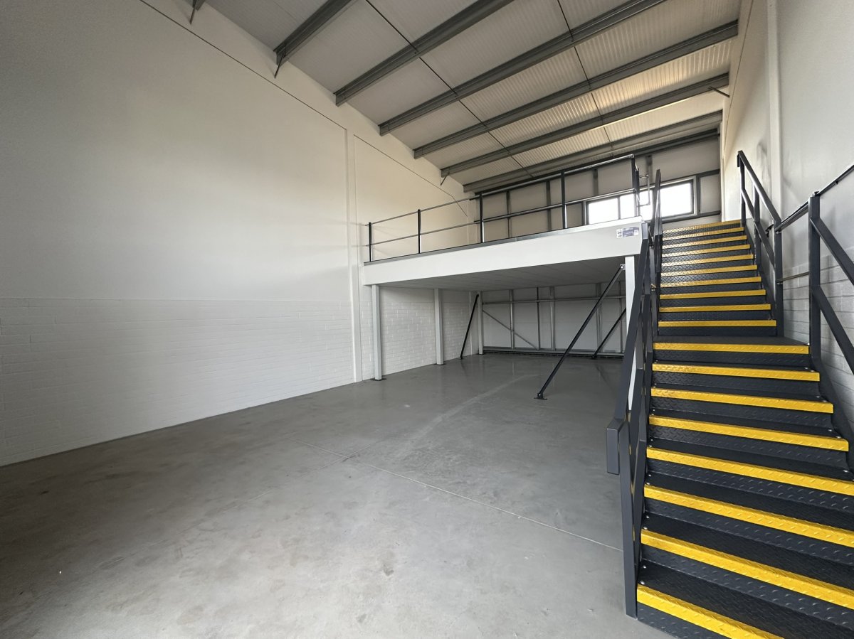 Industrial Unit in Clyst Honiton - photo 3