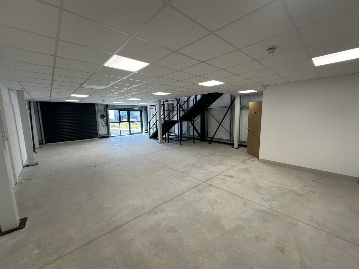 Industrial Unit in Clyst Honiton - photo 4