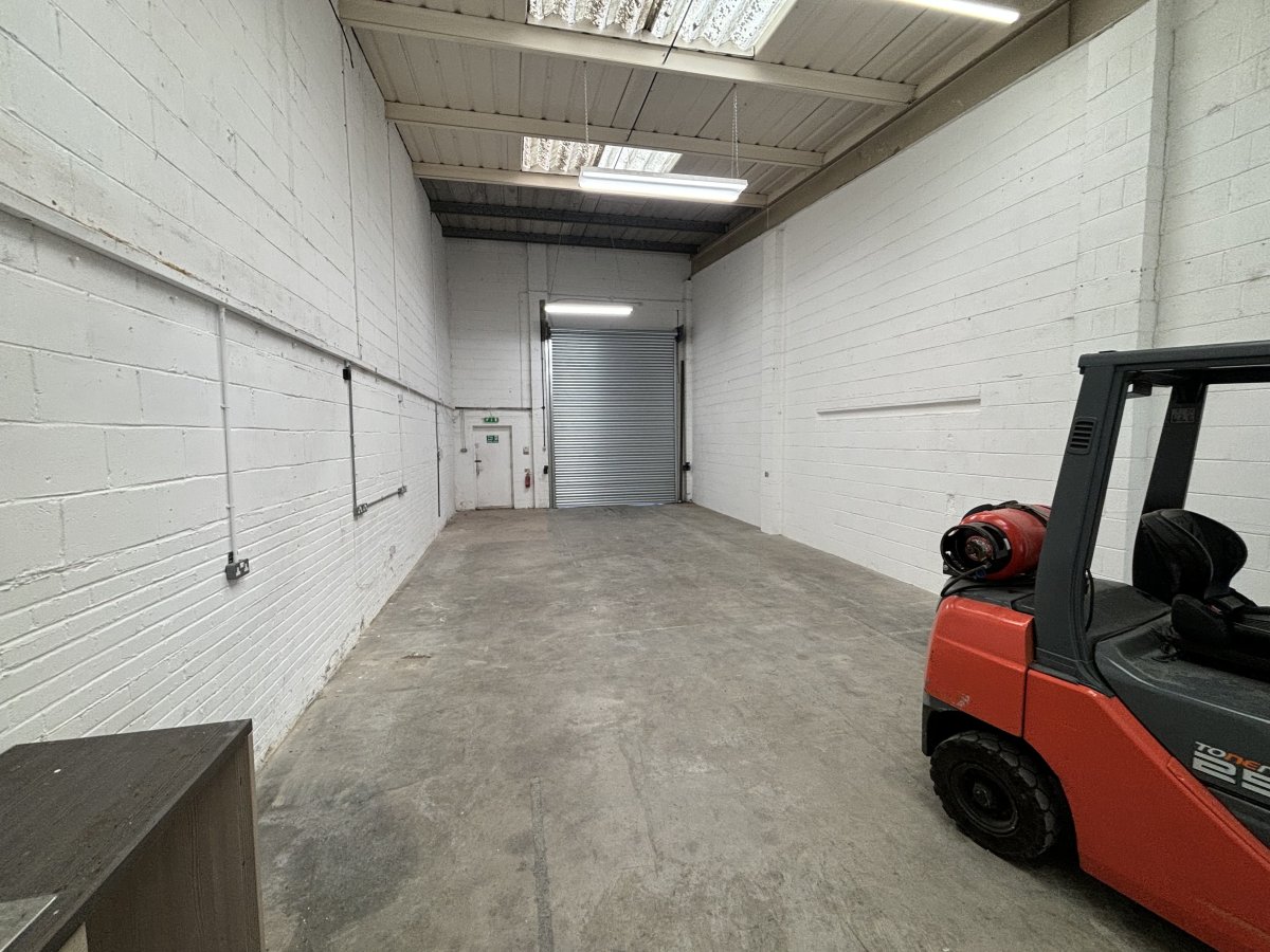 Industrial Unit in Brighouse - photo 4