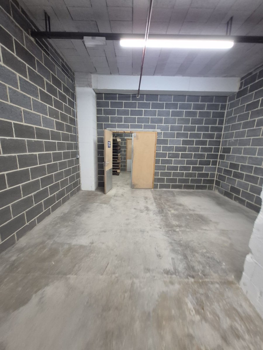 Industrial Unit in Gainsborough - photo 3