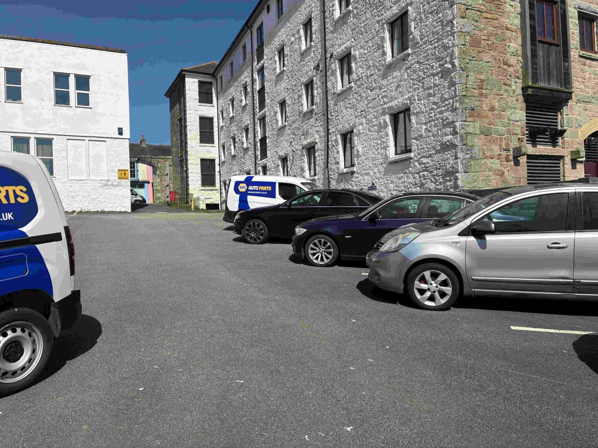 Industrial Unit in Penzance - photo 4