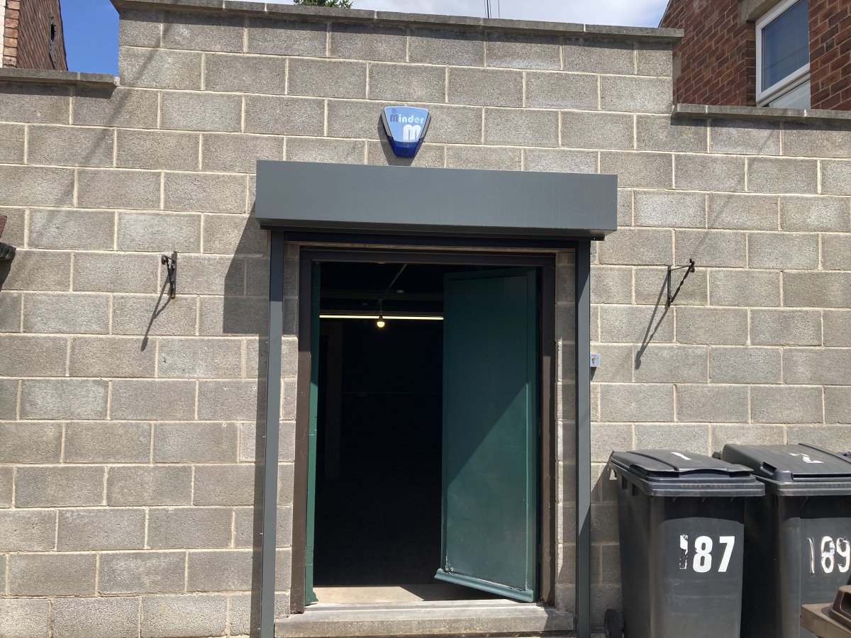 Industrial Unit in Sheffield - photo 3