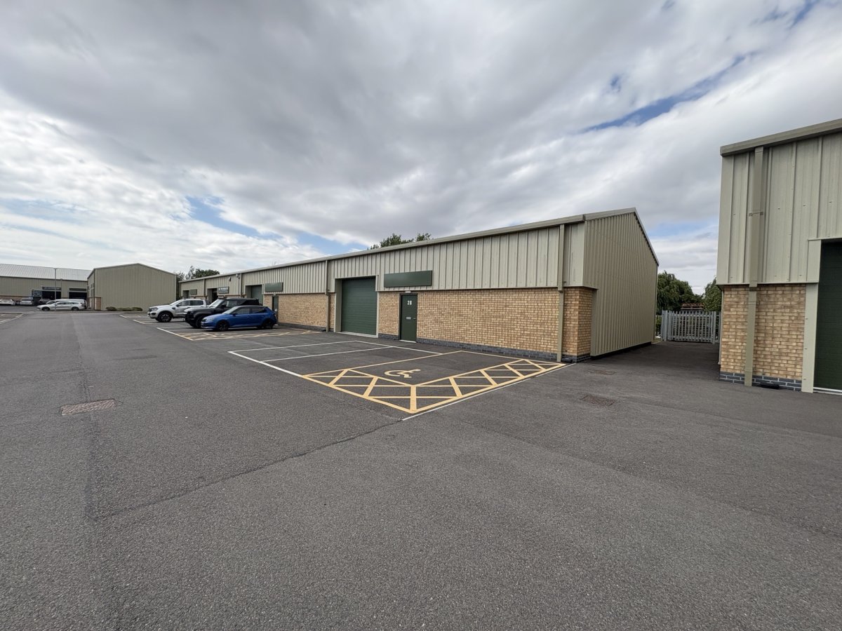 Industrial Unit in Saxilby - photo 2