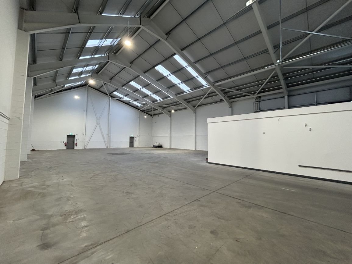 Industrial Unit in Plymouth - photo 3