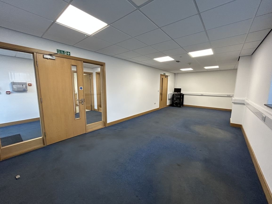 Industrial Unit in Plymouth - photo 4