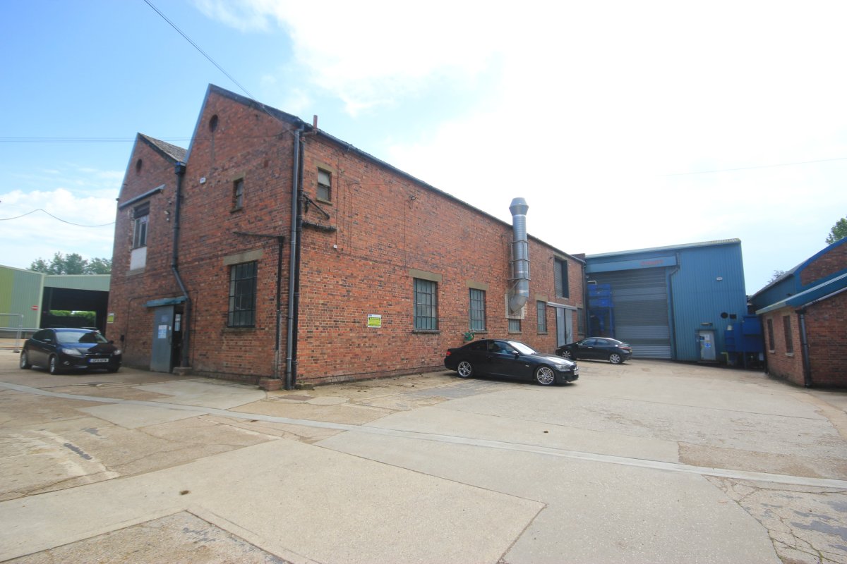 Industrial Unit in Pluckley - photo 3